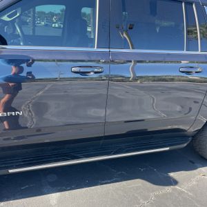 CHEVROLET SUBURBAN LT - 4