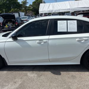 2025 Honda CIVIC SPORT photo 4