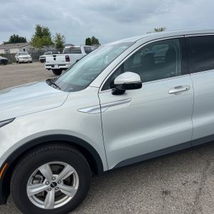 2026 KIA SORENTO LX 照片 2