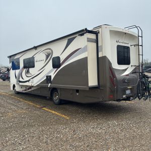 FORD F-53 MOTORHOME CHASSIS - 5