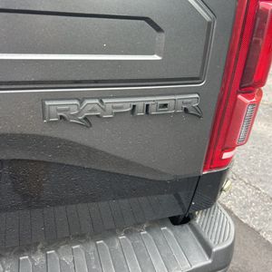 2017 FORD F-150 RAPTOR — миниатюра 23