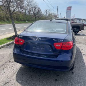 HYUNDAI ELANTRA GLS - 7