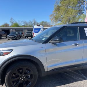 FORD EXPLORER ST-LINE - 2