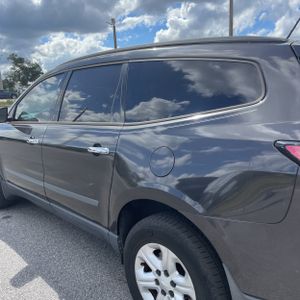 CHEVROLET TRAVERSE LS - 6