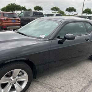 DODGE CHALLENGER SXT - 2
