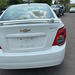 2015 Chevrolet SONIC LS — миниатюра 23