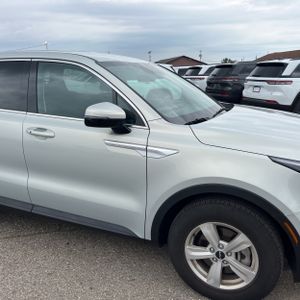 2026 KIA SORENTO LX 缩略图 13