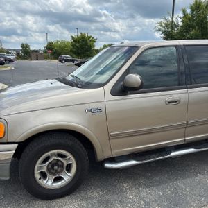 FORD F-150 LARIAT - 2