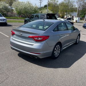 HYUNDAI SONATA - 8