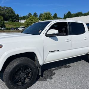 صورة 2 لـ 2016 Toyota TACOMA TRD SPORT