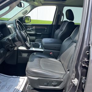 2017 RAM 1500 LARAMIE — миниатюра 32