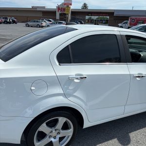 CHEVROLET SONIC LTZ AUTO - 9