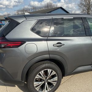 NISSAN ROGUE SV - 9