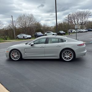 PORSCHE PANAMERA 4S - 3