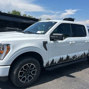 2023 FORD F-150 XLT — фото 2