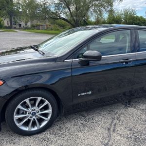 FORD FUSION HYBRID SE - 2