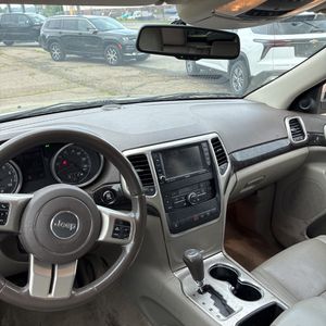 2011 JEEP GRAND CHEROKEE LAREDO — миниатюра 36