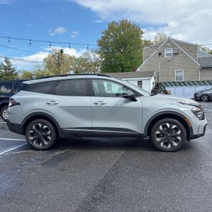 KIA SPORTAGE X-LINE - 10