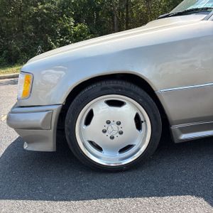 1994 Mercedes-BENZ E 320 照片 17