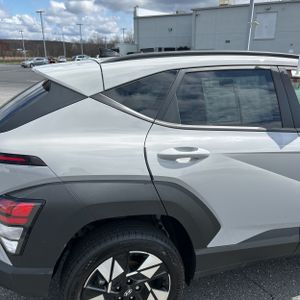 HYUNDAI KONA SEL CONVENIENCE - 9