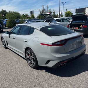 KIA STINGER - 5