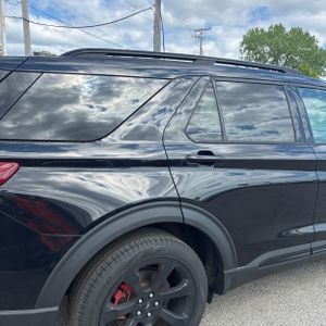 FORD EXPLORER ST - 9