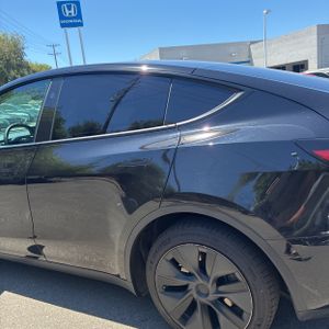 صورة 6 لـ 2024 Tesla MODEL Y LONG RANGE
