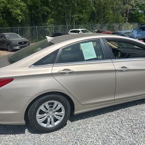 HYUNDAI SONATA GLS - 9