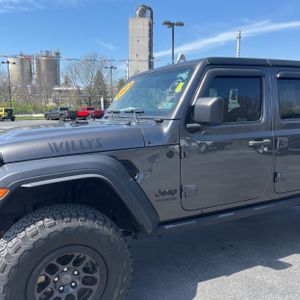 JEEP WRANGLER UNLIMITED WILLYS SPORT - 2