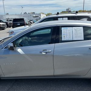 CHEVROLET MALIBU LT - 4