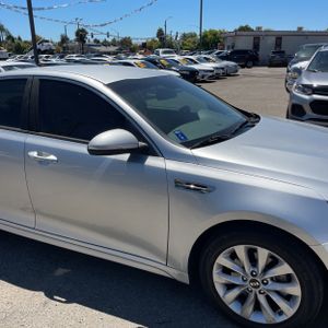 صورة مصغرة 13 لـ 2016 KIA OPTIMA EX