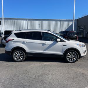 FORD ESCAPE TITANIUM - 10