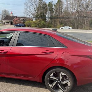 HYUNDAI ELANTRA LIMITED - 6