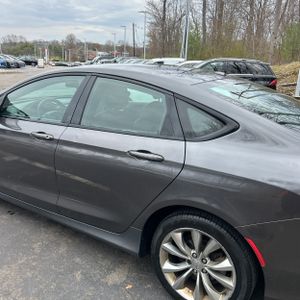 CHRYSLER 200 S - 6