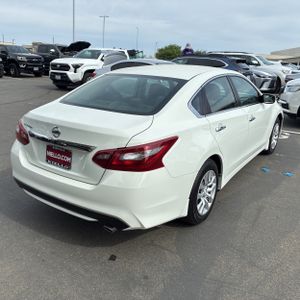 NISSAN ALTIMA 2.5 S - 8