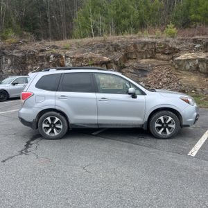 SUBARU FORESTER 2.5I PREMIUM - 10