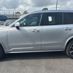 Volvo XC90 B5 Plus - 3