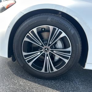صورة مصغرة 17 لـ 2024 Mercedes-BENZ E 350