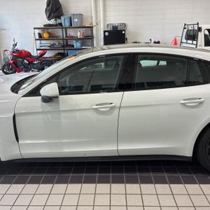 PORSCHE PANAMERA 4 - 3