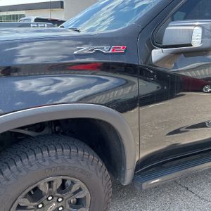 CHEVROLET SILVERADO 1500 ZR2 - 2