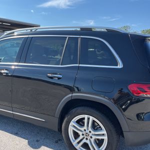 MERCEDES-BENZ GLB - 6