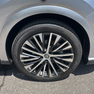 صورة 20 لـ 2025 Lexus RX 350 PREMIUM+