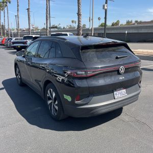 VOLKSWAGEN ID.4 PRO - 5