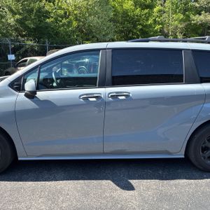 TOYOTA SIENNA - 4