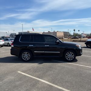 LEXUS LX 570 BASE - 10