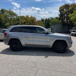 2021 JEEP GRAND CHEROKEE LAREDO X photo 10