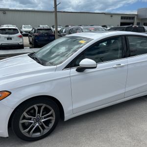 FORD FUSION HYBRID SE - 2