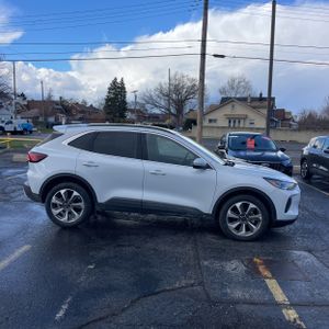 FORD ESCAPE PLATINUM - 10