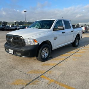 صورة 1 لـ 2021 RAM 1500 CLASSIC TRADESMAN