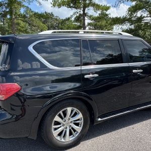 صورة 8 لـ 2017 Infiniti QX80